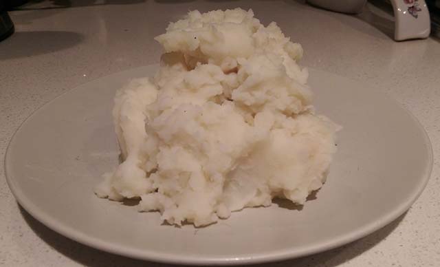 Wordloaf-Dinner-Garlic-Mashed-Potatoes