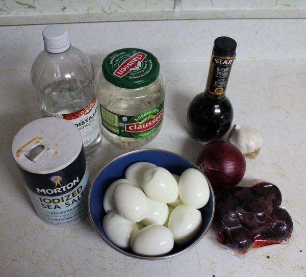 Moe’s-Pickled-Eggs-Ingredients-One-e1492529828589