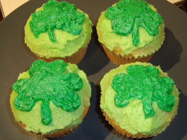 Marges-Shamrock-Cupcakes